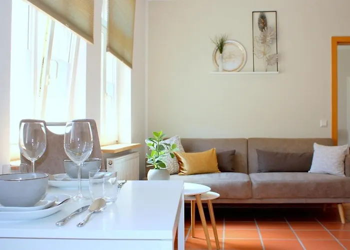 D & S & Πανσιόν 4*